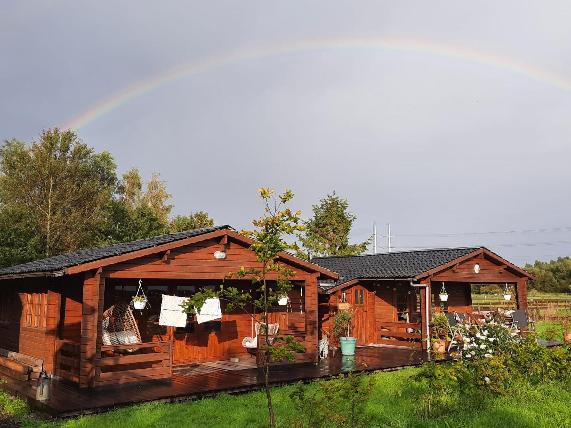 Ruime Romantische Blokhut Zwaanshoek ภายนอก รูปภาพ